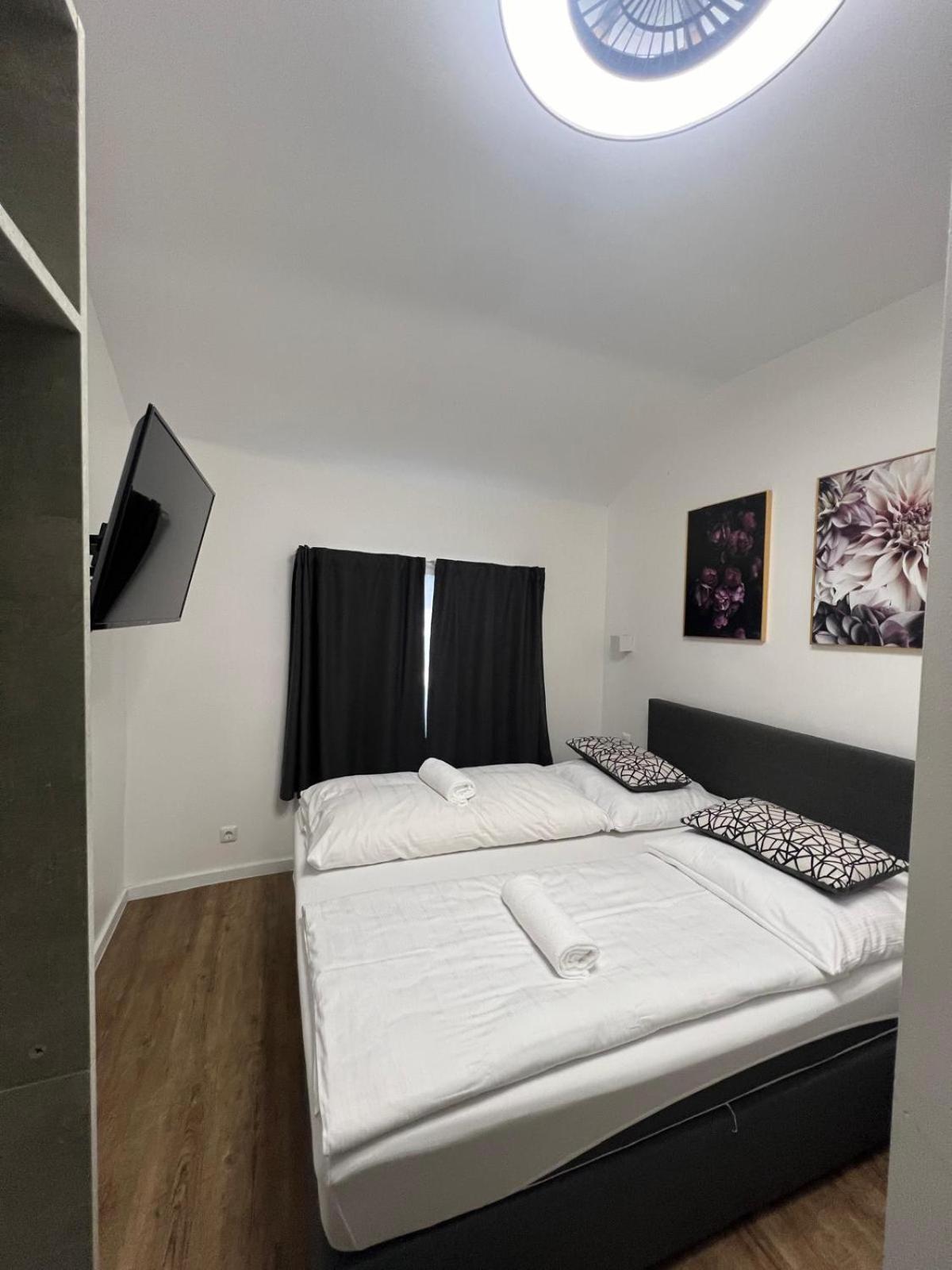 Hotel Soers Aachen Bagian luar foto